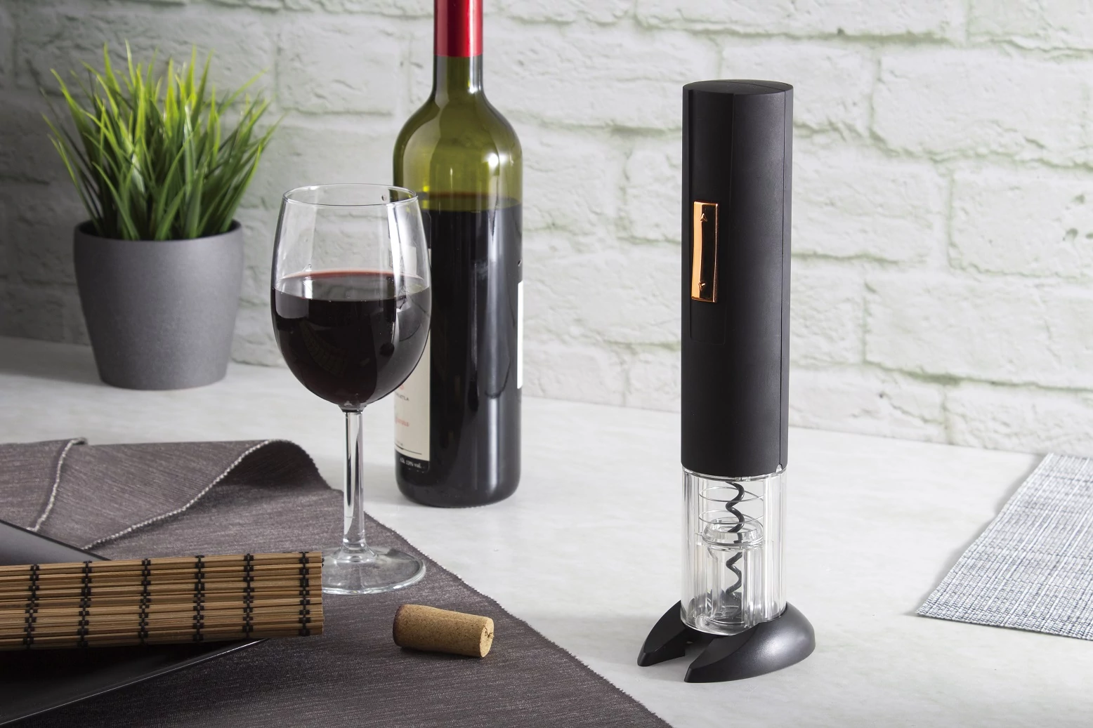 Berlinger Haus Black Rose elektromos dugóhúzó fóliavágóval (BH-9092)